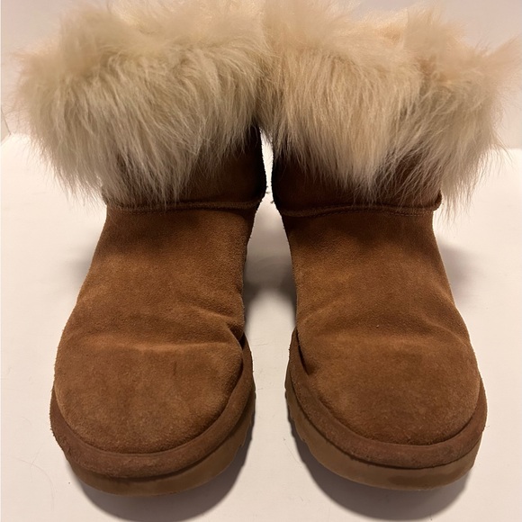 UGG MILLA WOMEN ANKEL BOOTS SUEDE EXPOSED FUR CHESTNUT US 7 - Picture 5 of 10